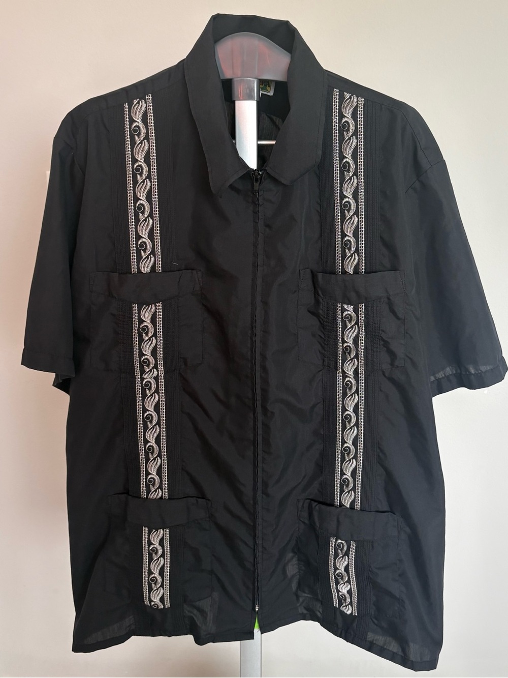 The genuine haband Guayabera Mens black,white Cotton blend pockets button up XL